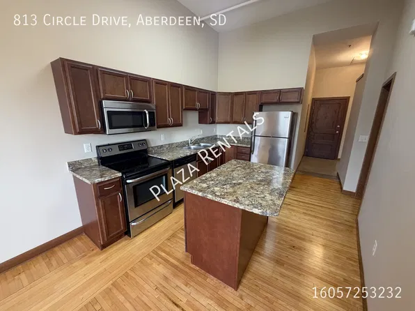 214 S Kline St #31, Aberdeen, SD 57401