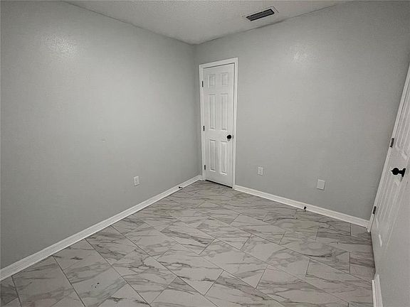 4th image of 14201 Hazel Ct