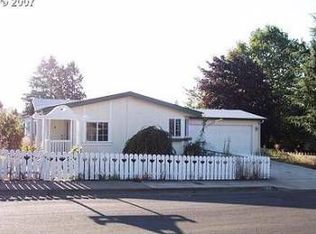 285 S 17th St, Cottage Grove, OR 97424