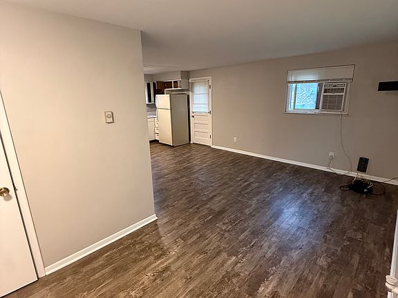 3rd image of 442 E Michigan St #442