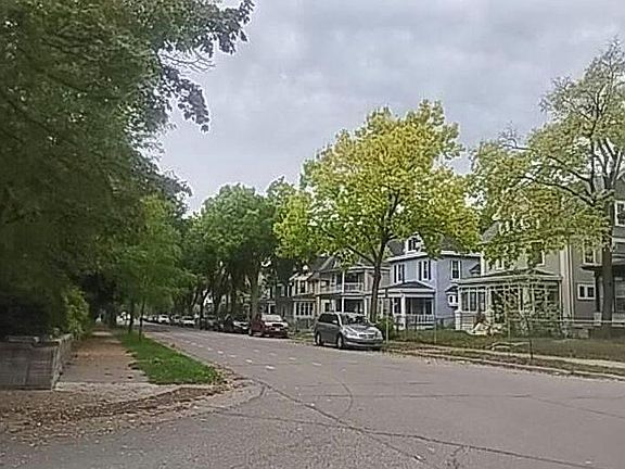 4th image of 3216 1st Ave S