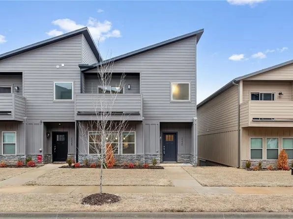 2220 Million Ln, Fayetteville, AR 72704