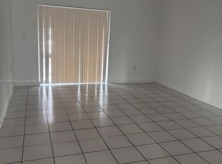 2710 W 76th St APT 101, Hialeah, FL 33016