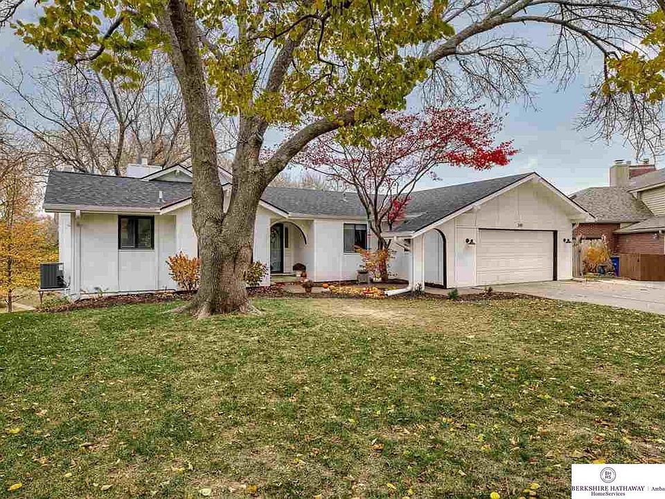 1st image of 3419 S 162nd Cir