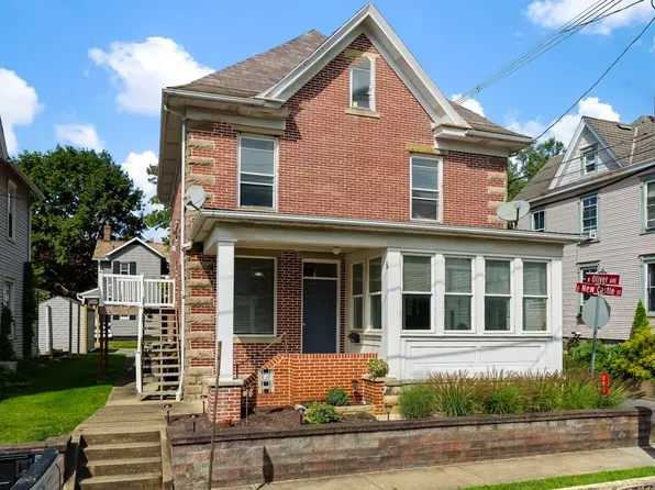 223 E New Castle St, Zelienople, PA 16063