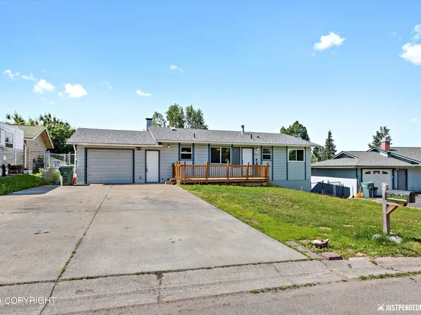 504 Fredricks Dr, Anchorage, AK 99504