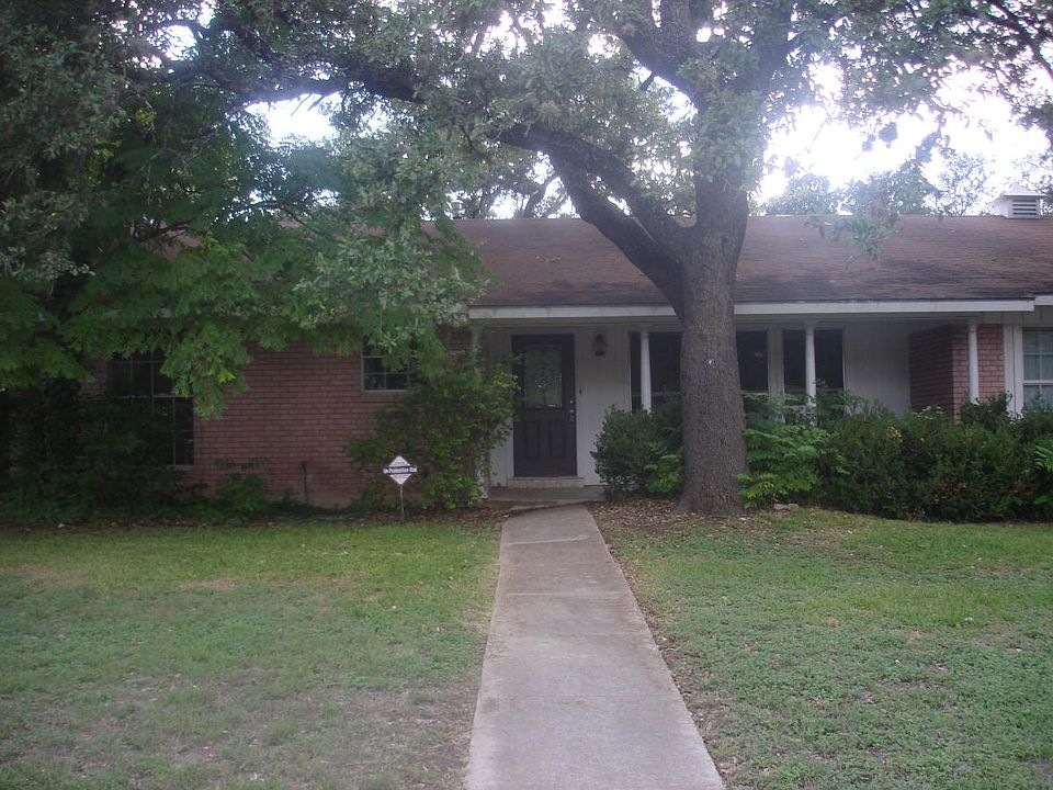 1st image of 8611 Derringer St
