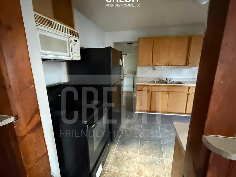 803 E Whitmer St — Photo 4