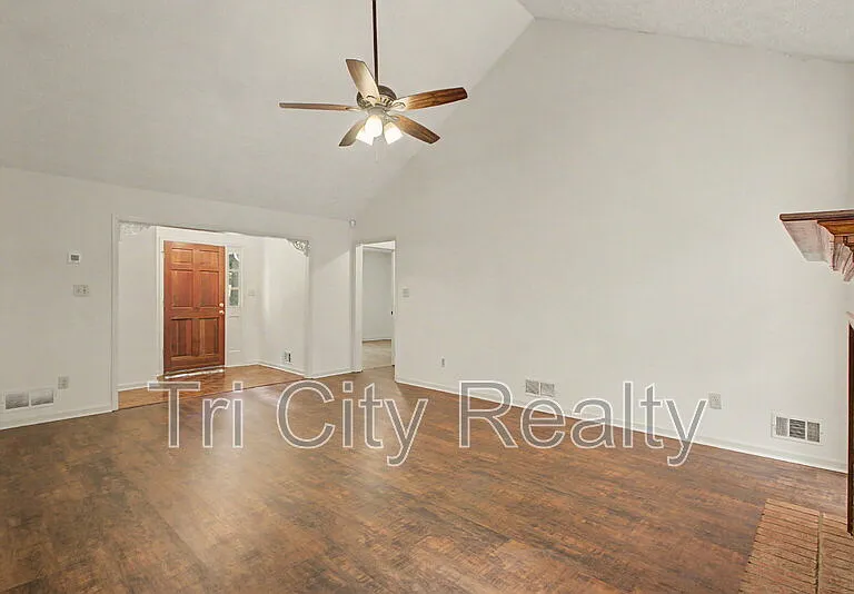 135 Brookside Trce — Photo 11