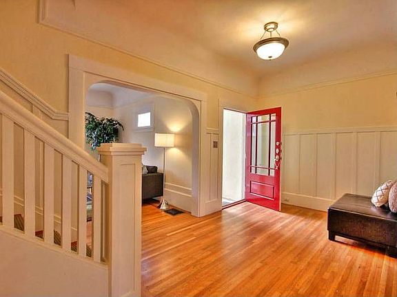 Large Entry Foyer