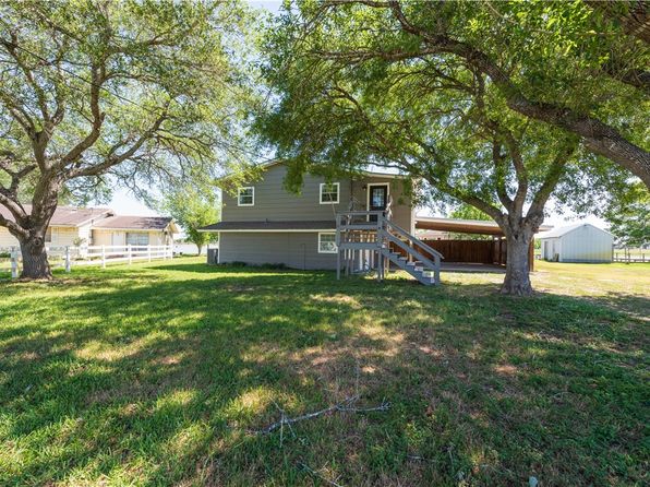 132 Zenna Dr, Mathis, TX 78368