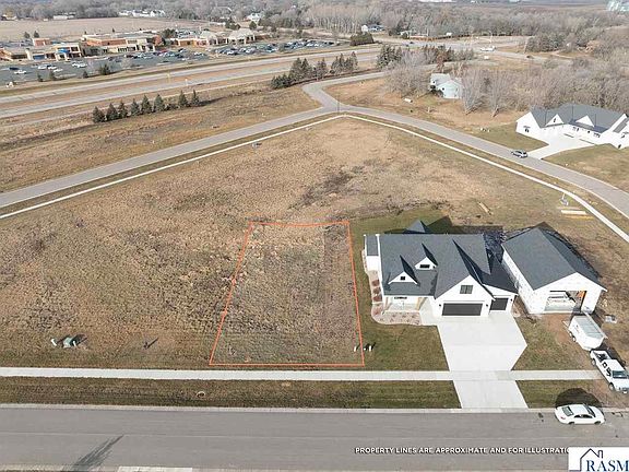 2nd image of 122 Pine Creek Rd