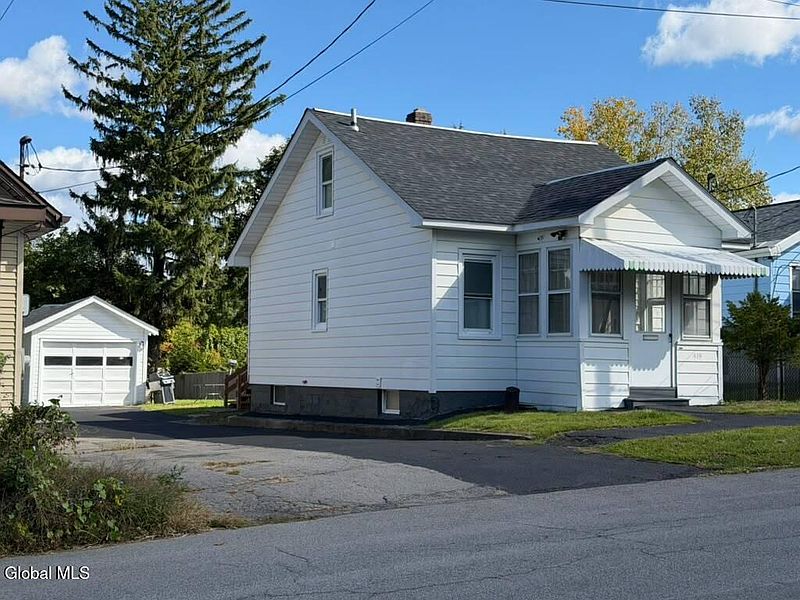 2nd image of 419 Anthony Street