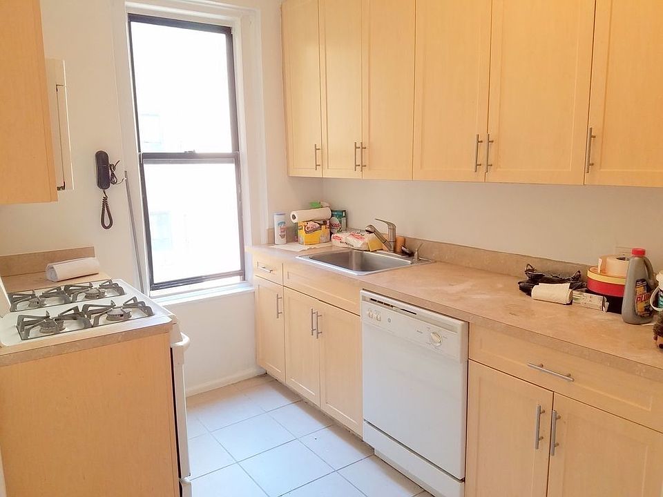 1st image of 700 W 172nd St #1A