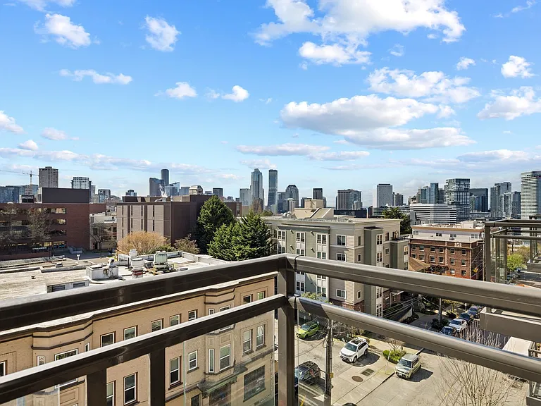 101 Broadway, Live Here, Go Anywhere — Photo 48