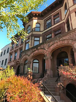 Rented by Blue Egg Realty Corp | media 20