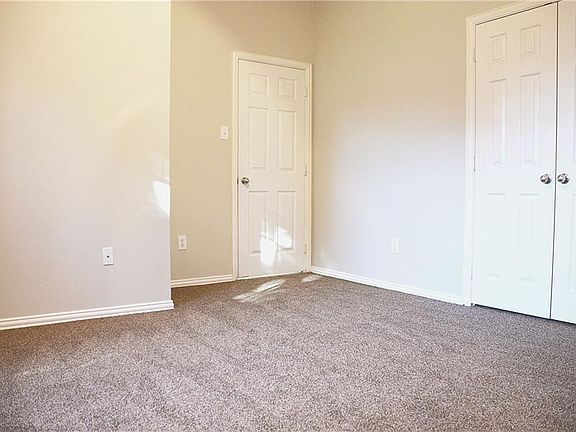 5th image of 4604 Bonnywood Dr