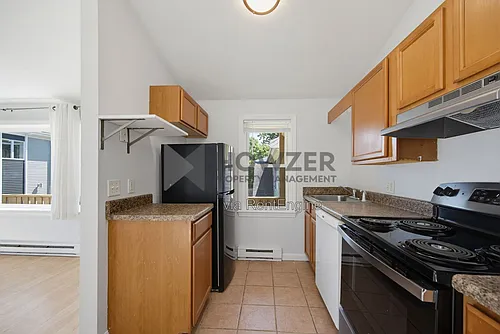 1029 Iyannough Rd #1D Photo 1