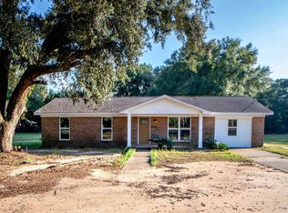 5605 Crestwood Dr, Milton, FL 32583