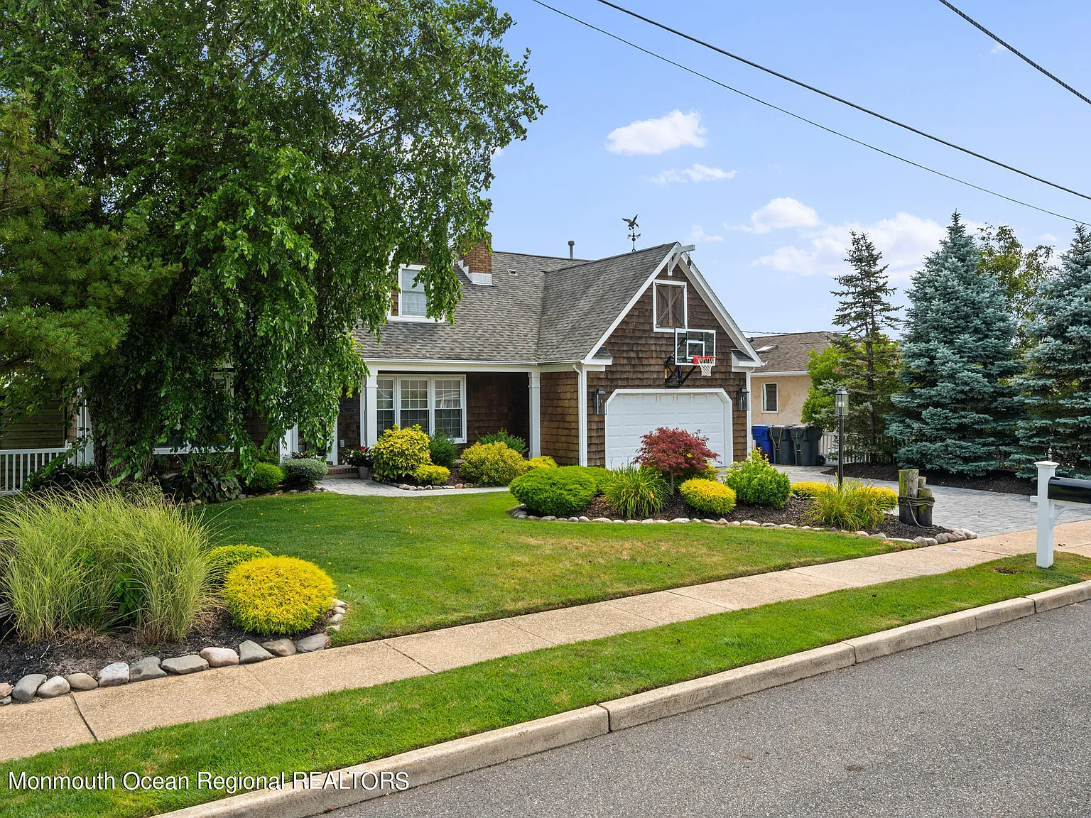 4 bed, 3.5 bath, 2361 sqft, $3,250 — Photo 3