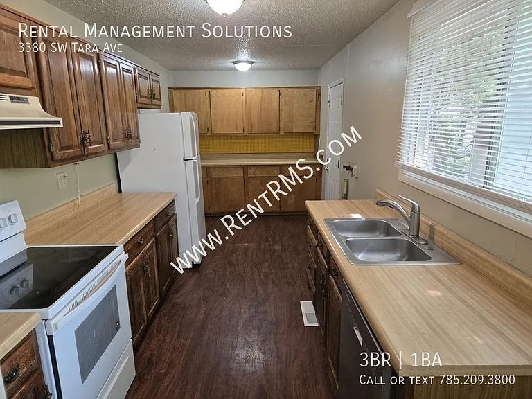 3380 SW Tara Ave — Photo 7