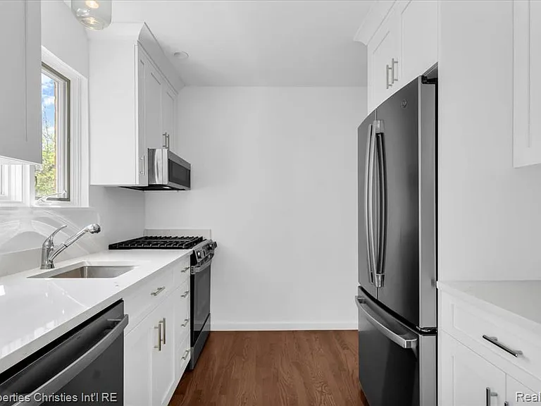 1035 N Old Woodward Ave #5 — Photo 10