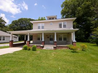 307 N Hoskins Rd, Charlotte, NC 28216