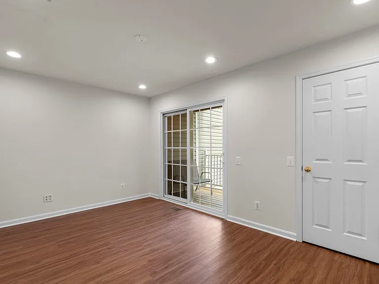233 Jay Dr #93 — Photo 6