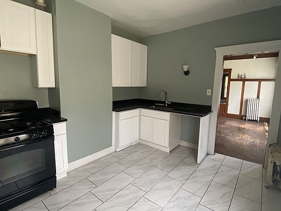 4th image of 1495 W Grand Blvd #1493