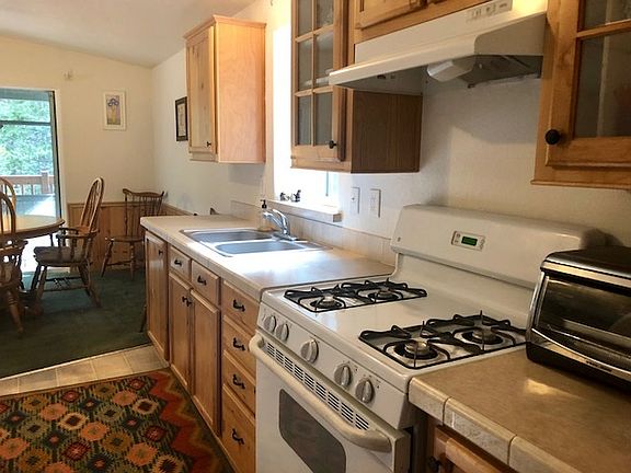 5th image of 5036 Shastina Cir