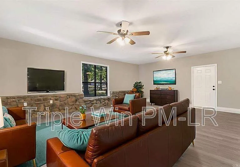 9914 Pinnacle Valley Rd — Photo 12