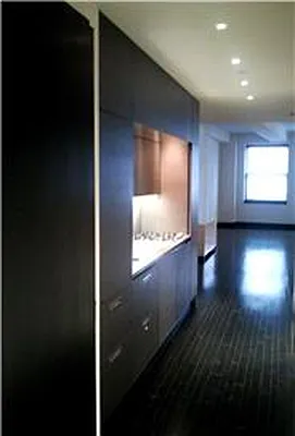 Rented by R New York | media 26