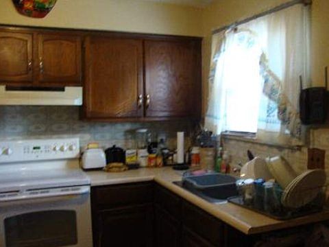 5th image of 32 Schleigel Blvd