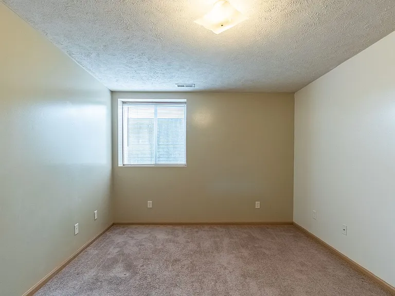 7229 Whitewater Ln — Photo 11