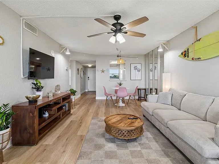 900 Cove Cay Dr #5F — Photo 24