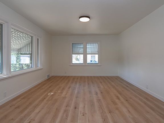 5th image of 1908 Columbus St