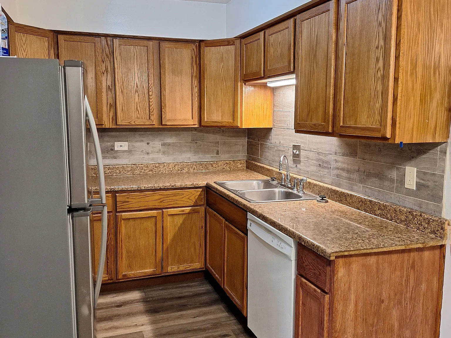 2 bed, 1.5 bath, 850 sqft, $1,930 — Photo 1