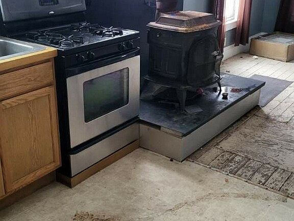 4th image of 114 Piper Rd