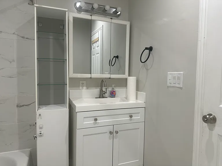 829 E Calaveras St — Photo 13