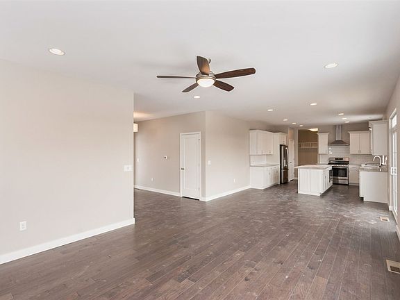 3rd image of 1041 Highland Park Ave