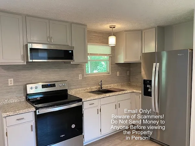 240 Bybee Rd — Photo 4