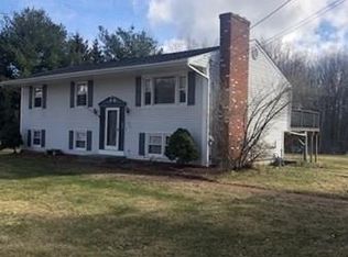 192 Federal Hill Rd, Oxford, MA 01540
