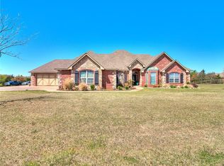 12155 Berry Rdg, Guthrie, OK 73044