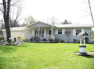 8293 W Whispering Pines Cir, Lake City, MI 49651