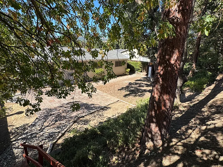 227 Ramona Rd — Photo 37