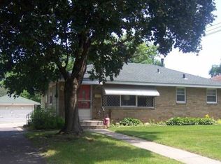 4147 2nd St NE, Columbia Heights, MN 55421