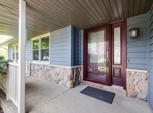 S32W31809 Squire Ct, Waukesha, WI 53189