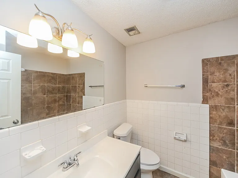 863 Hackberry Dr — Photo 14