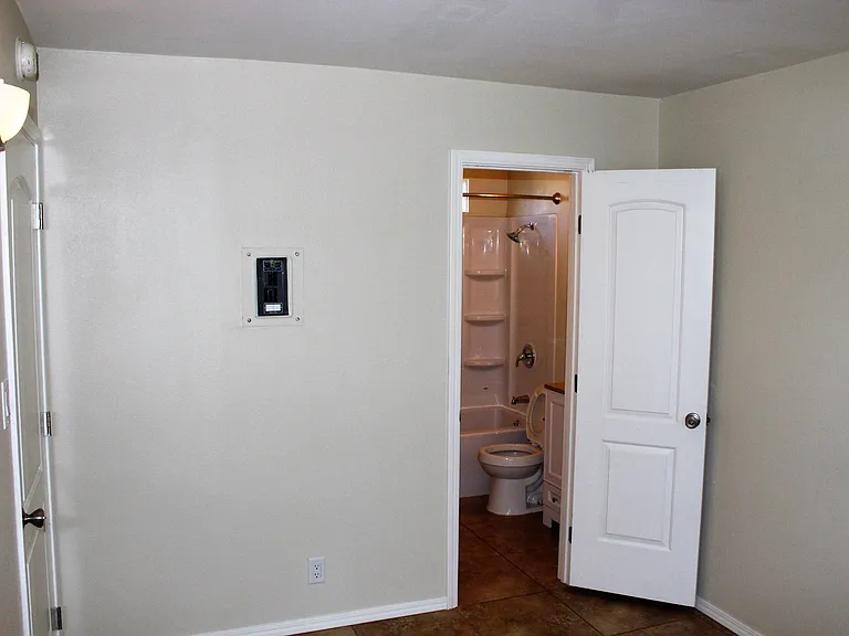 95 S Ann Street Unit 14 Bedroom 1_03272020