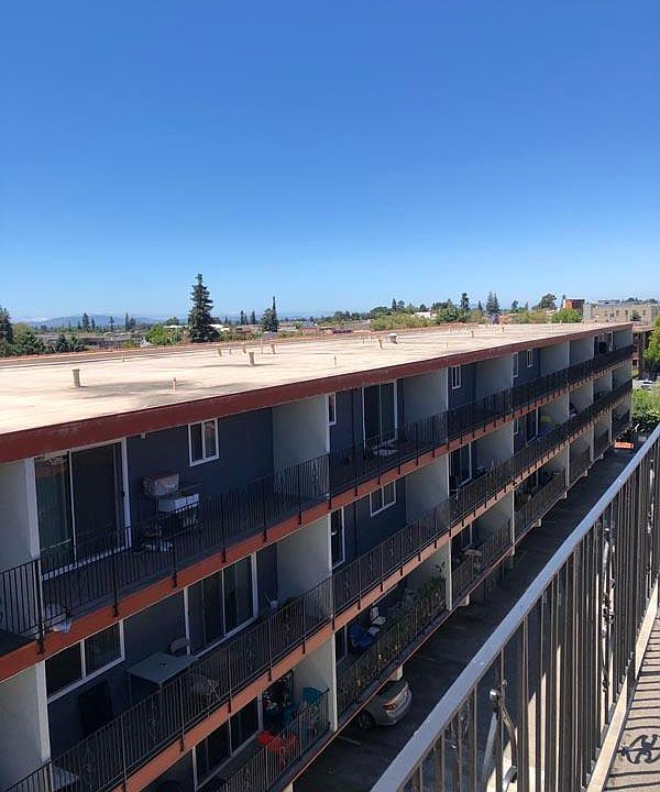 2nd image of 1180 E St APT 208